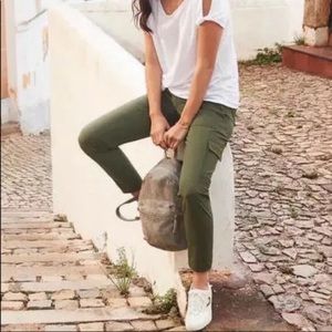 Athleta Chelsea Cargo Pants—Size 2